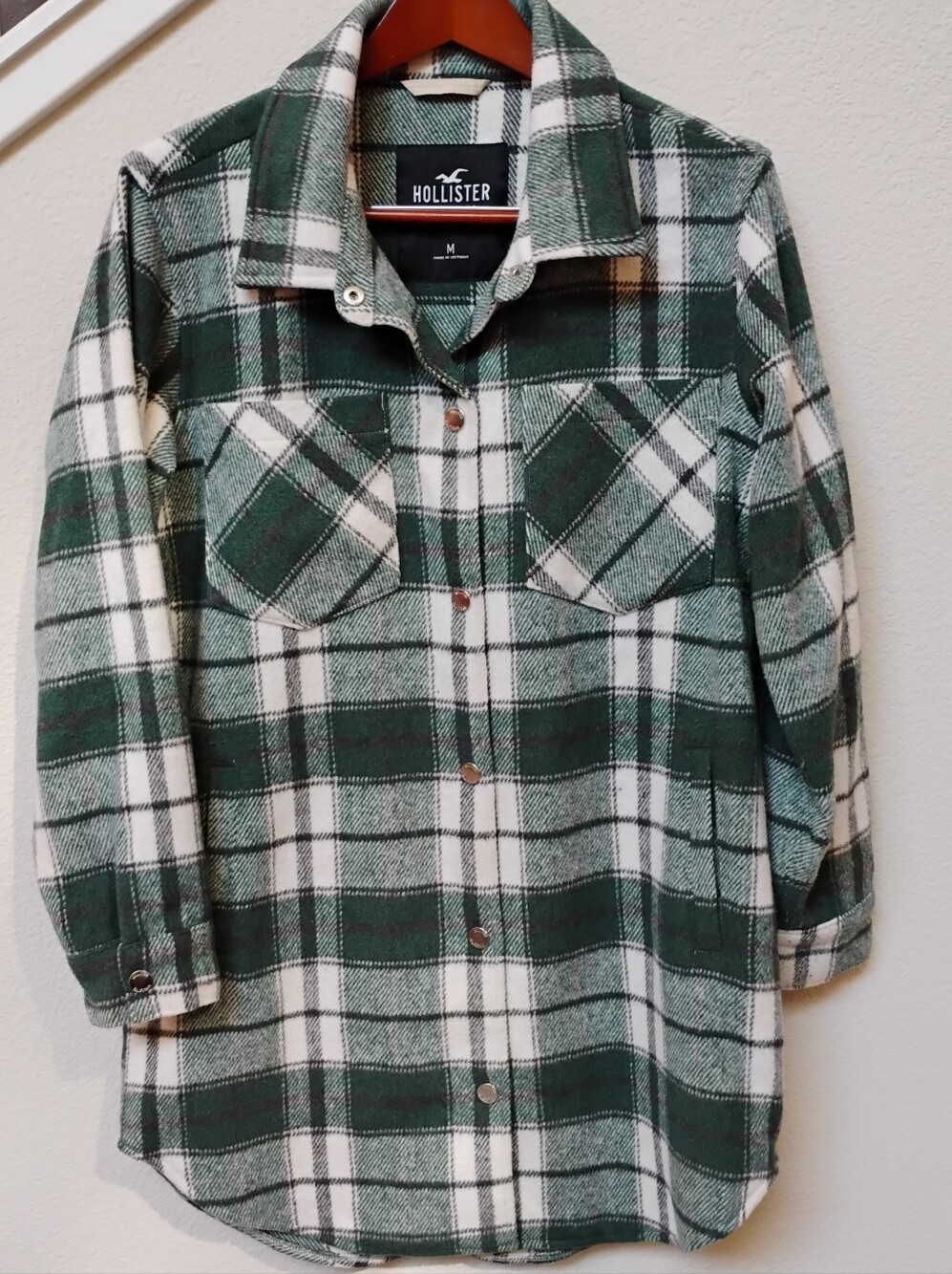 Hollister Green and White Heavy Plaid Oversized Flannel Button-Front Shacket